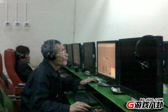 爆头哥出没！中华儿女多奇志 自古网吧多神人