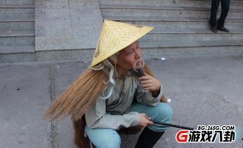 工作太难找了！人才市场惊现姜太公求职