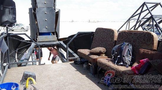 背上還可以載客多人