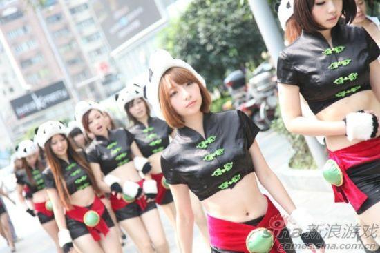 熊貓人萌妹紙