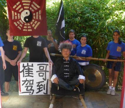 老外吐槽娶中国太太的下场 北美崔哥采访走红(组图)