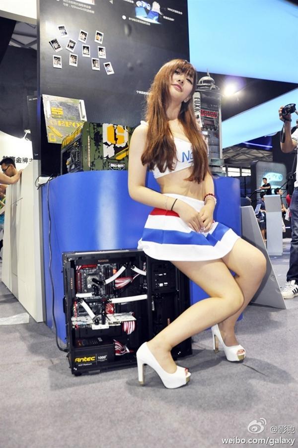 走马观花逛CJ：看ChinaJoy 2014的妹子们