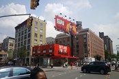 《荒野大镖客2》街头巨幅海报曝光 新角色艺术图欣赏