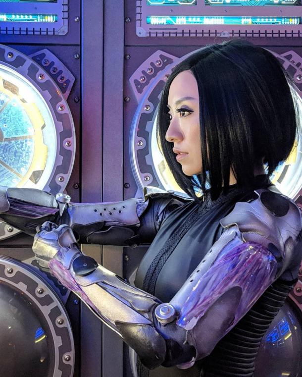 《阿麗塔：戰(zhàn)斗天使》COS圖欣賞 美少女機(jī)械感十足
