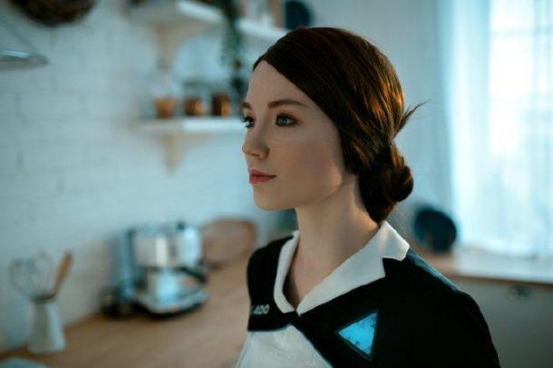 美女Cos《底特律：变人》卡拉 家政女仆颜值超高